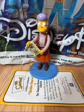 The Simpsons Hamilton Nuclear Family Collection “Mother Simpson” Mona Simpson